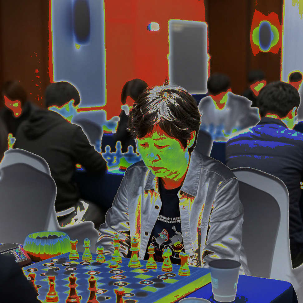 Phòng thủ Scandinavia và hào quang được mượn từ Magnus Carlsen