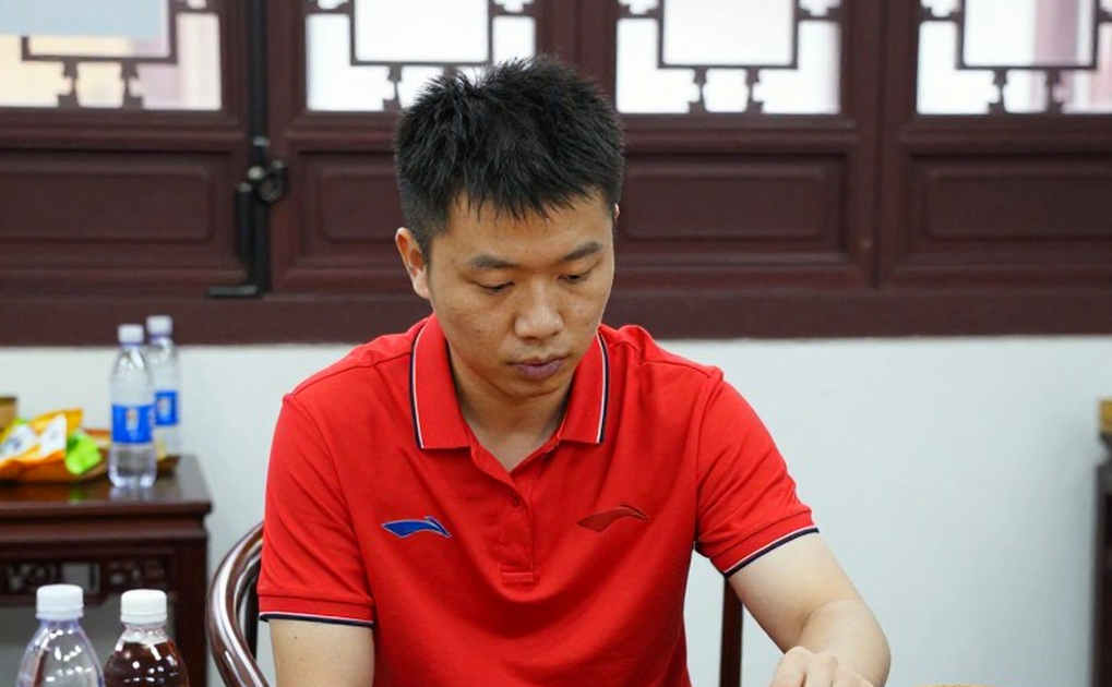 Bodhana Sivanandan và Elephant Gambit: khoảng trống giữa tiêu đề và bàn cờ
